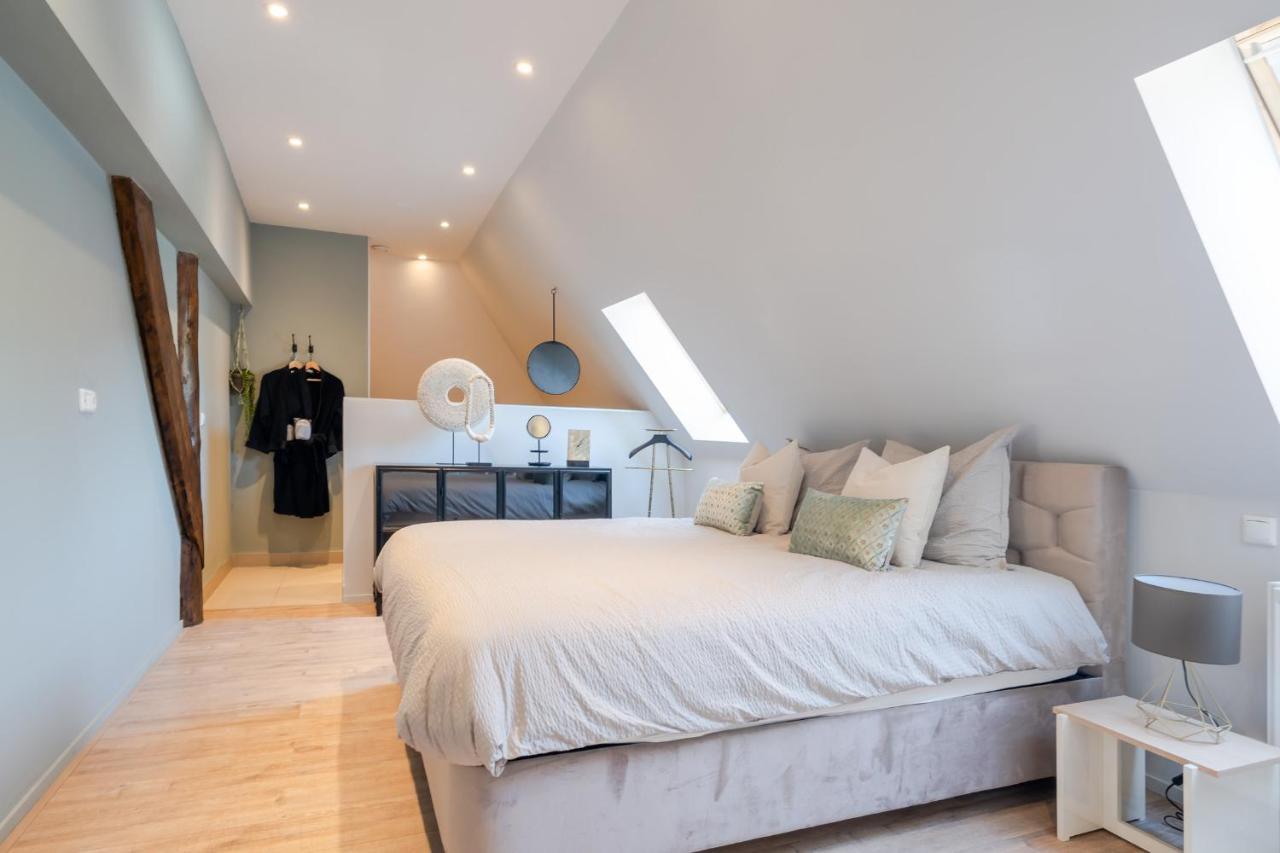 99 Lifestyle Suite Zwaag Exterior photo